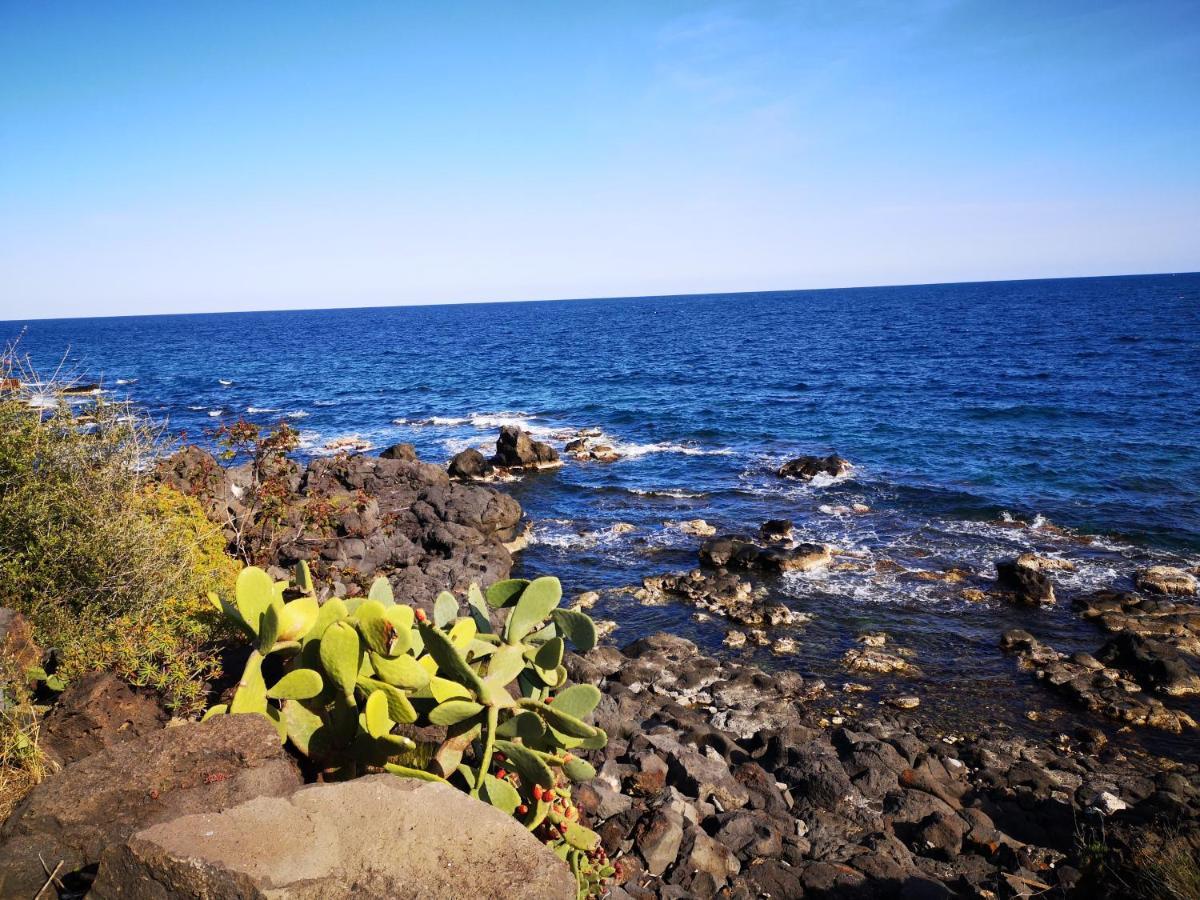 La Lampara Apartment Aci Castello Esterno foto