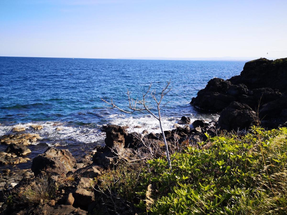 La Lampara Apartment Aci Castello Esterno foto