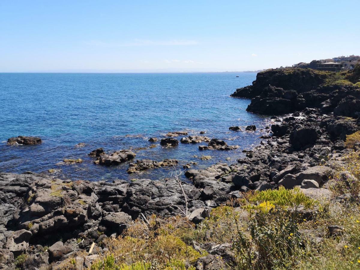La Lampara Apartment Aci Castello Esterno foto