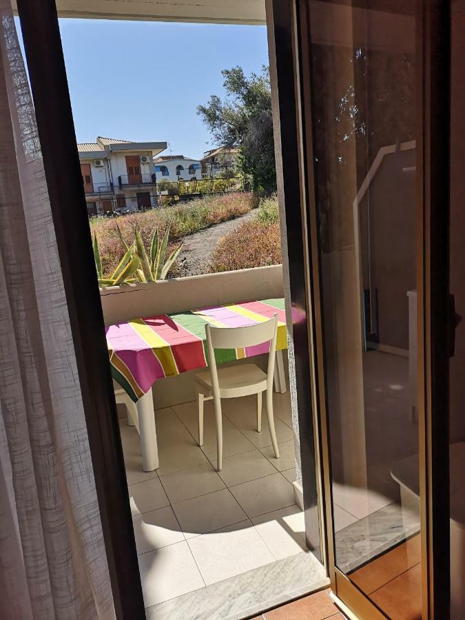 La Lampara Apartment Aci Castello Esterno foto